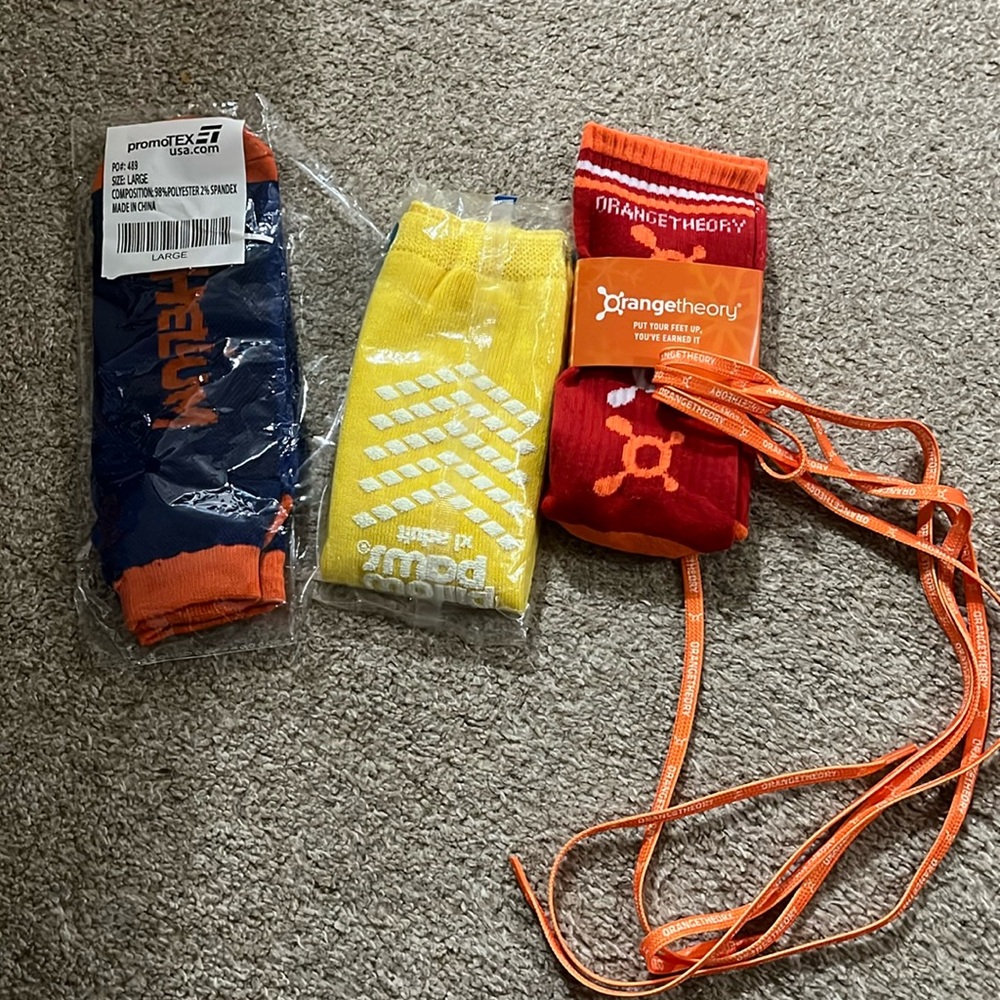 New 3 pairs of socks